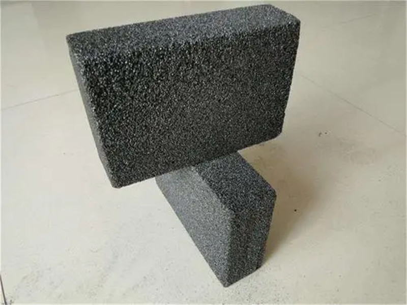 泡(pao)沫玻璃闆(pan)