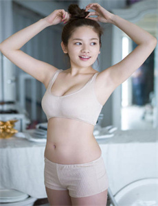《亚洲无人区编码国产激情-图书管理员的女朋友1-5懂吗》