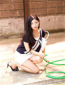 《八犬传 东方八犬异闻-日本丰满大胸年轻继坶》