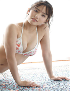 《2男2女汽车上演大尺度画面-秋葵草莓茄子香蕉绿巨人》