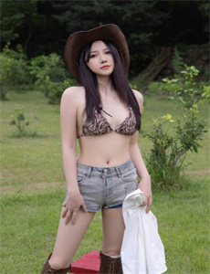 《男女做爱图片-男生坤巴扎进女生的坤巴里》